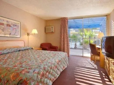 Travelodge By Wyndham Las Vegas Center Strip Motel