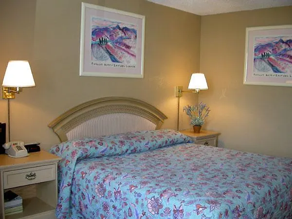 Travelodge By Wyndham Las Vegas Center Strip 2*,